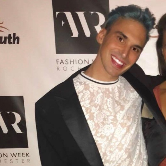 Meet your Posher, Sam - Picture 4 of 4